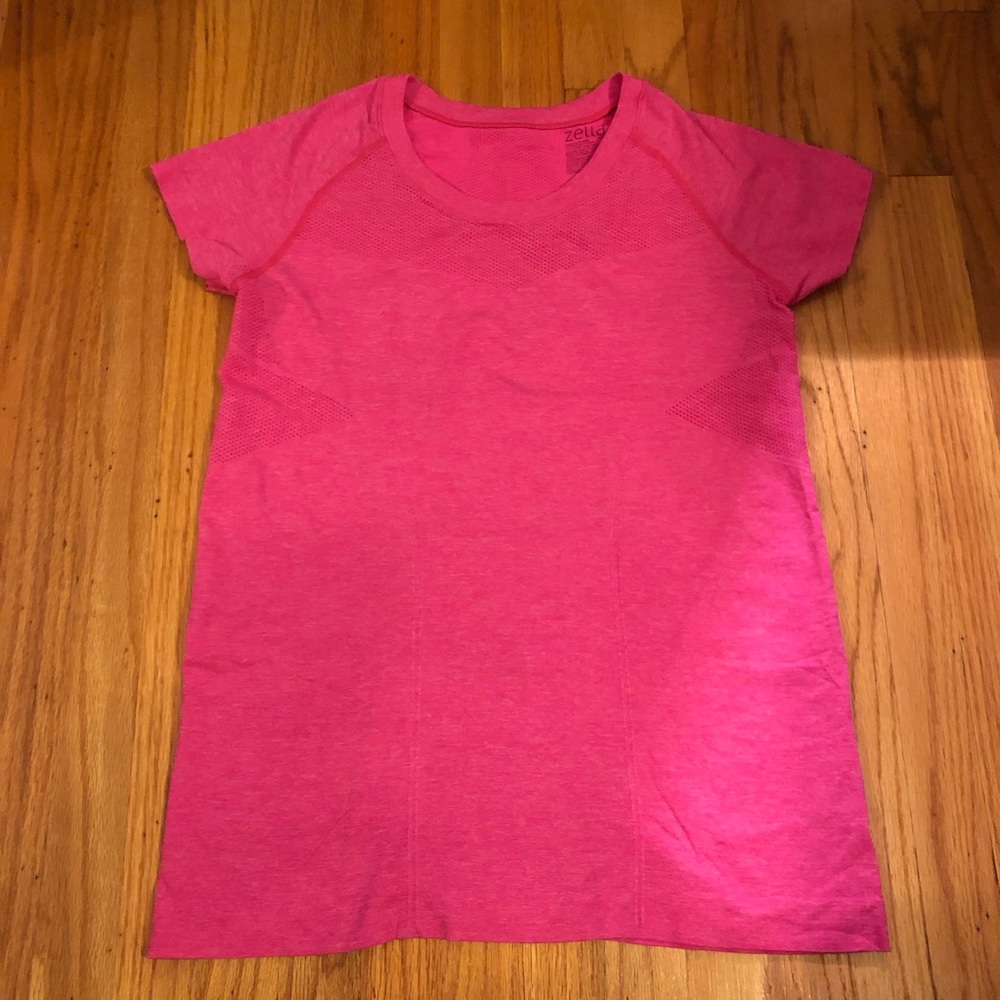 Zella Stand out Seamless Training Tee NWOT Pink